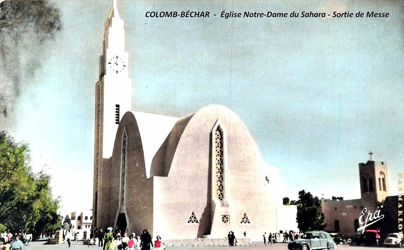3048- Colomb-Bechar - Eglise Notre-Dame du Sahara - Sortie de Messe.jpg